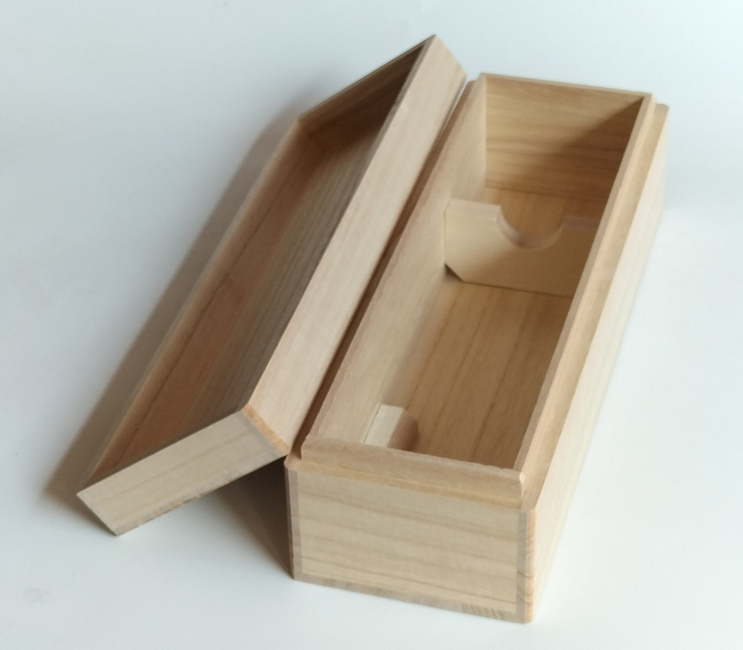 浦上桐工芸 桐箱 日本酒 ワイン 焼酎 720ml(4合瓶) 750ml 900mlサイズ用 日本製