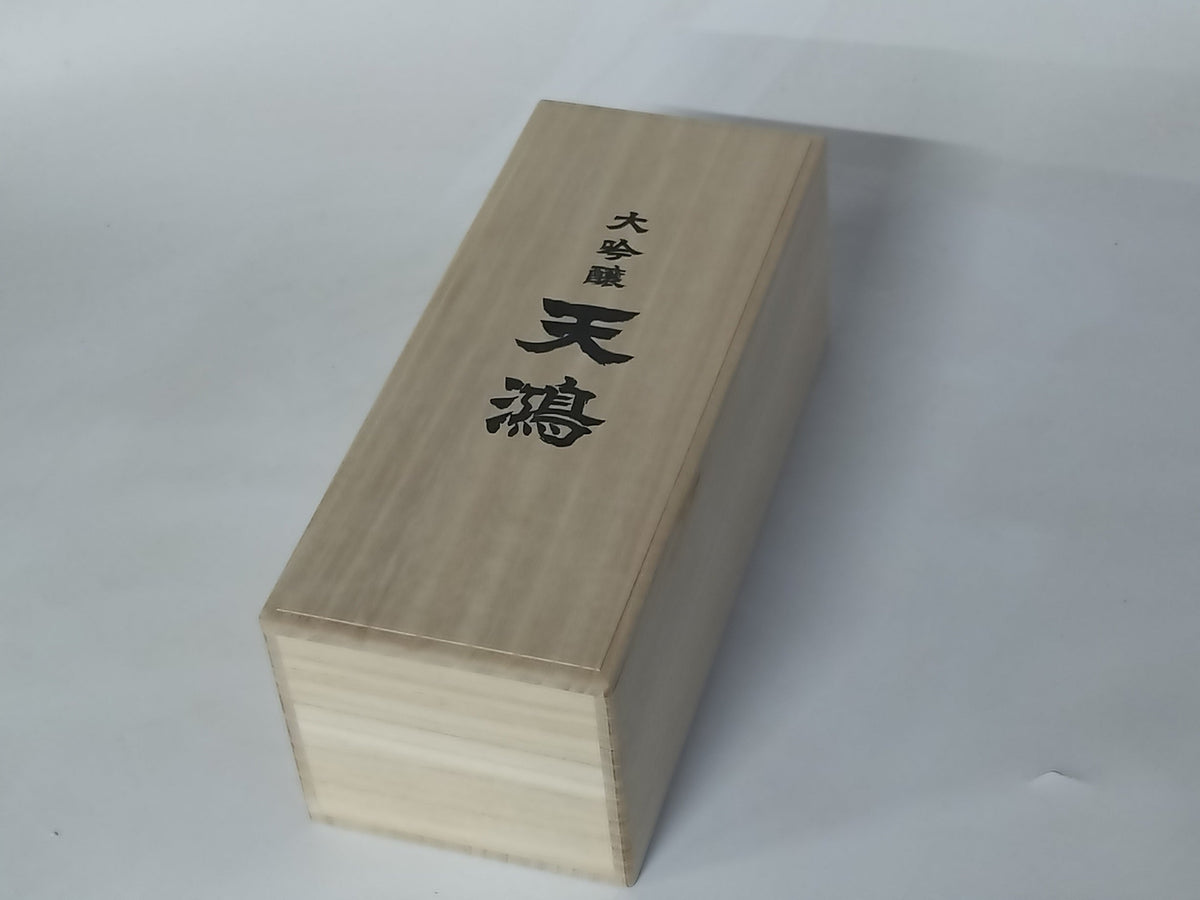 八幡川酒造様　720ml用日本酒ケース